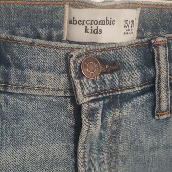 Abercrombie kids size 15/16 jean shorts - Picture 3 of 5